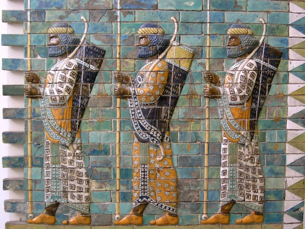نقش‌برجسته جاویدانان پارسی